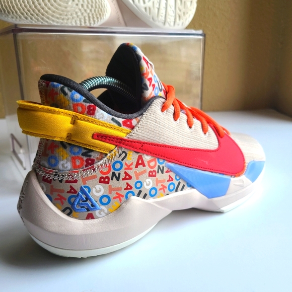 nike zoom freak 2 alphabet soup